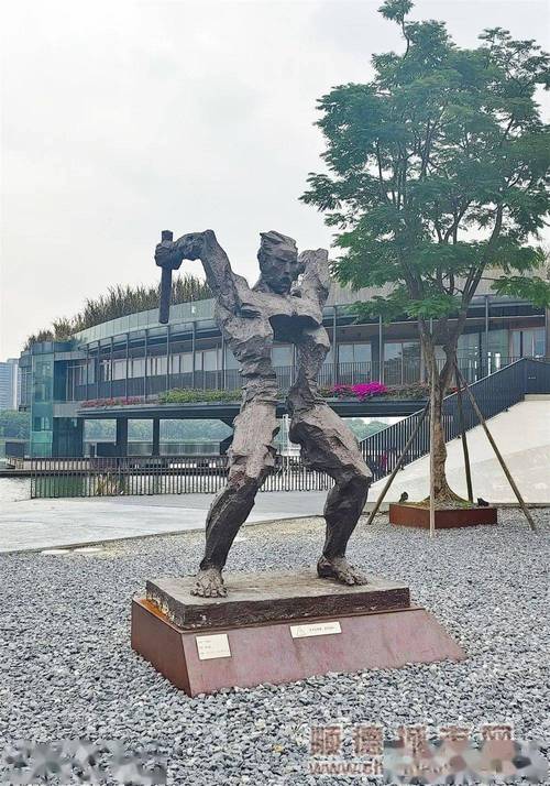 探寻锦岩公园前的美食之旅