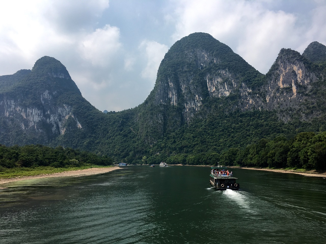 玉林旅游景点大全，广西南部的自然与人文瑰宝