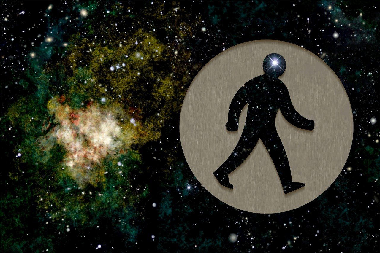 跨越星际的爱情传奇，深入了解来自星星的你剧情